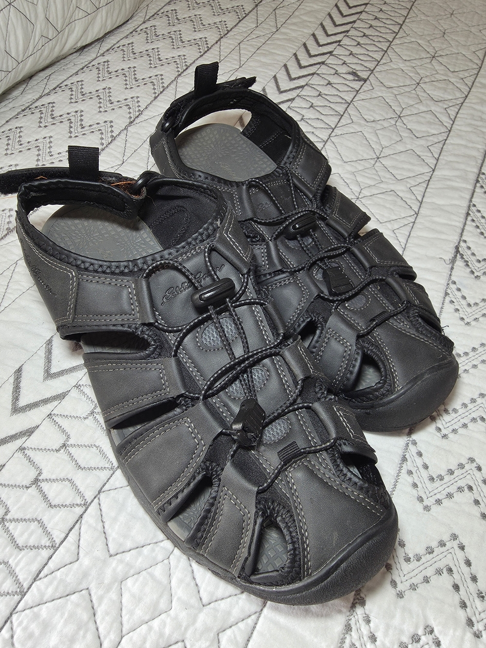 Eddie Bauer Men's Black Outdoor Closed-Toe Hiking Sandals